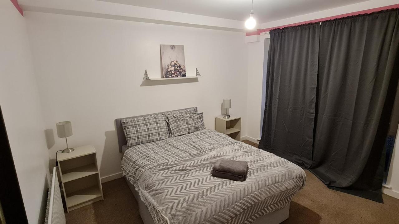 Lovely 3 Bedroom Apartment - Free Parking EDI Eksteriør billede